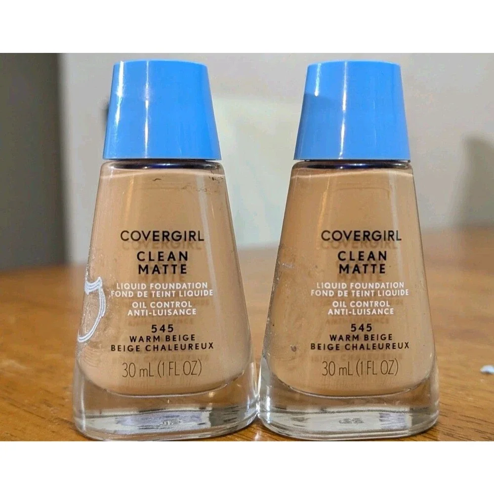2 Covergirl Clean Matte Liquid Foundation 545 Warm Beige 1 fl oz New Oil Free